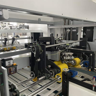 600x900mm مجلد التلقائي Gluer Stitcher لورق 0.1-2mm 2.5KW