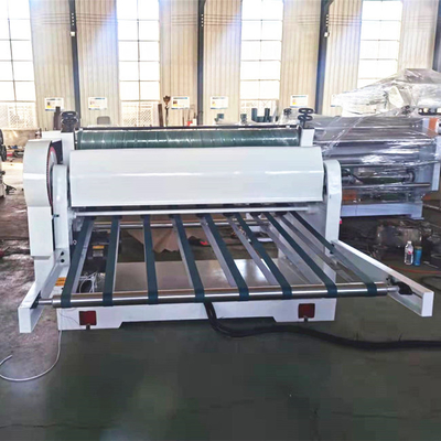 طول 3800mm آلة قطع الكرتون المموج مع كفاءة الطاقة المعبئ