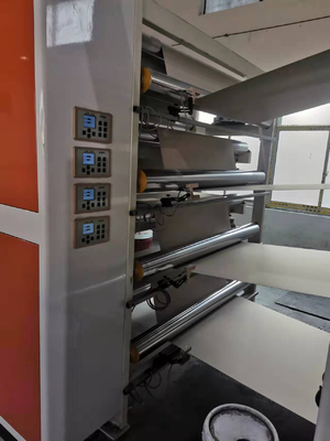 خط إنتاج الكرتون المموج ذو الأربع طبقات من Gerun 1400 Type 1400mm