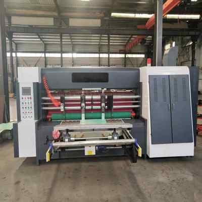 التحكم الكهربائي المموجة الدوارة آلة سلاتر للحد الأدنى. حجم ورقة 400mm X 600mm و ماكس. السرعة الميكانيكية 150m / min