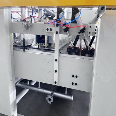 خط إنتاج الألواح المموجة مزدوج الوجه مع نظام تصحيح مجموعتين أداء مثالي