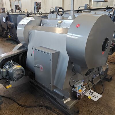 4500kg آلة قطع المقطوعات من ألواح الكرتون مع وظيفة تأخير مناسبة للتعبئة والتغليف على نطاق واسع وتصنيع الكرتون