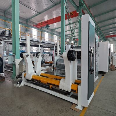 خط إنتاج الكرتون المضلع بسرعة اقتصادية 180-200 متر في الدقيقة بضغط هواء 0.5-0.6 ميجا باسكال ومتطلبات درجة حرارة من 160 درجة مئوية إلى 180 درجة مئوية لضمان إنتاج مواد التعبئة والتغليف