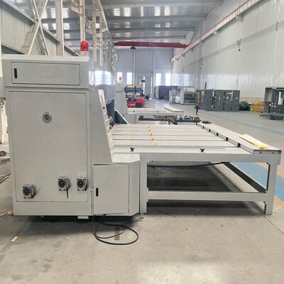 PLC التحكم الموجة الدوارة Slotter آلة بما في ذلك 4 مجموعات سكاكين ومصدر الطاقة 380 فولت بنيت للعمل الدائم